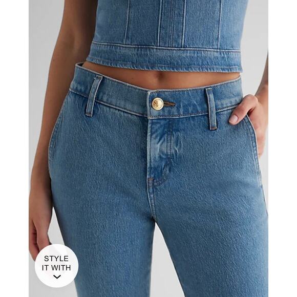 Express Woman Mid Rise Light Wash '70s Flare Jeans, Size 16S - Picture 2 of 10